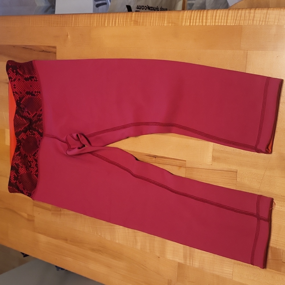 Lululemon Red Cropped Sport Leggings Yoga